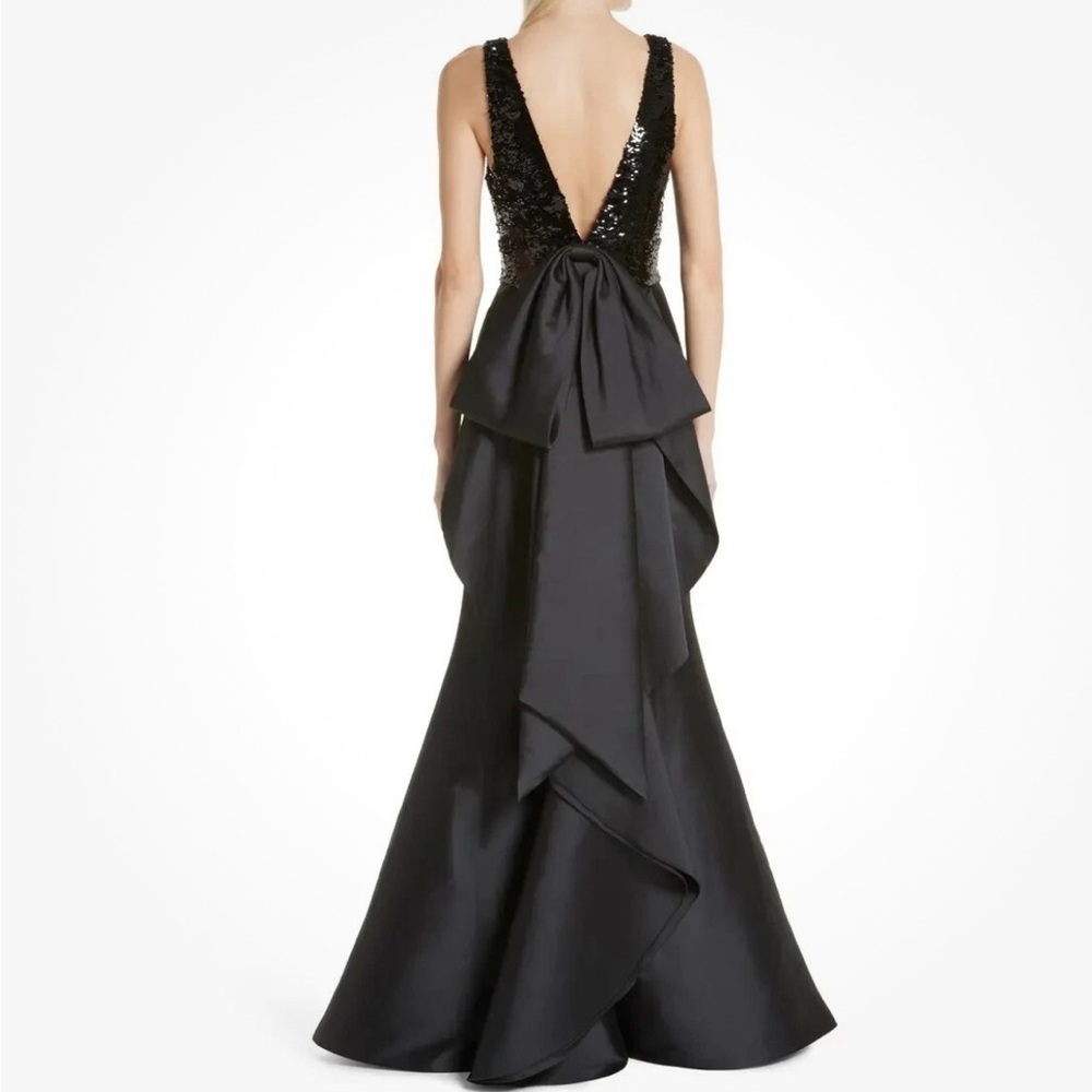 NEW Sachin & Babi Topanga Black Evening Gown SZ 12
RT $1300 - Picture 3 of 12